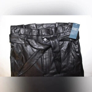 NWT Abercrombie Ultra Hi Rise Faux-Leather Paperbag Belted Pants Size Medium R